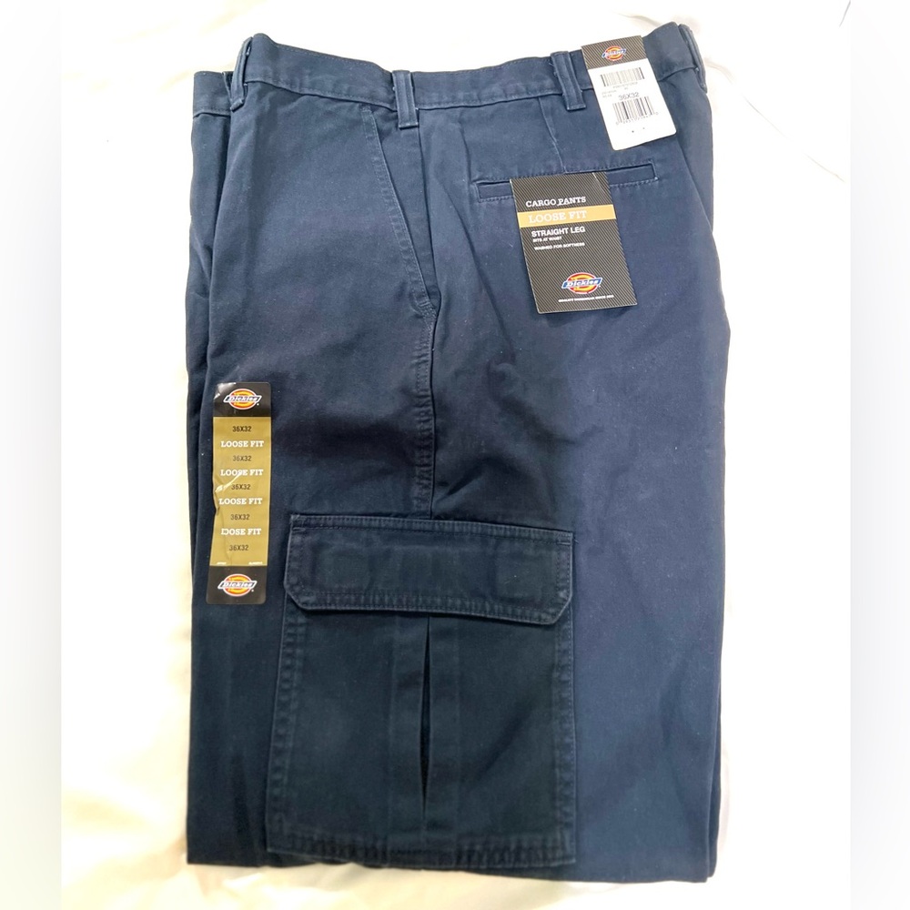 Men’s Dickies Loose Fit Straight Leg Cargo Pants 36x32 NWT
